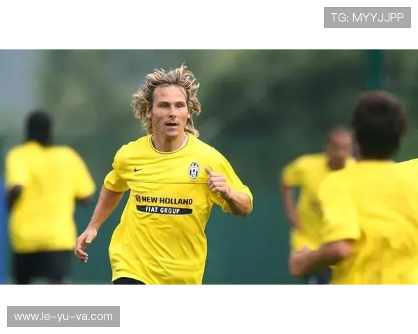 钢铁意志不退役!内德维德:从捷克足球传奇到生活强者的启示录