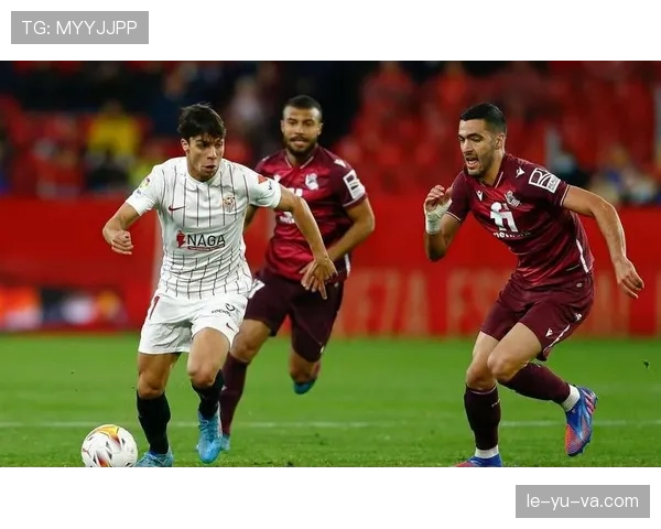 博斯克执教风格解析：稳健控球与战术纪律下的攻守平衡